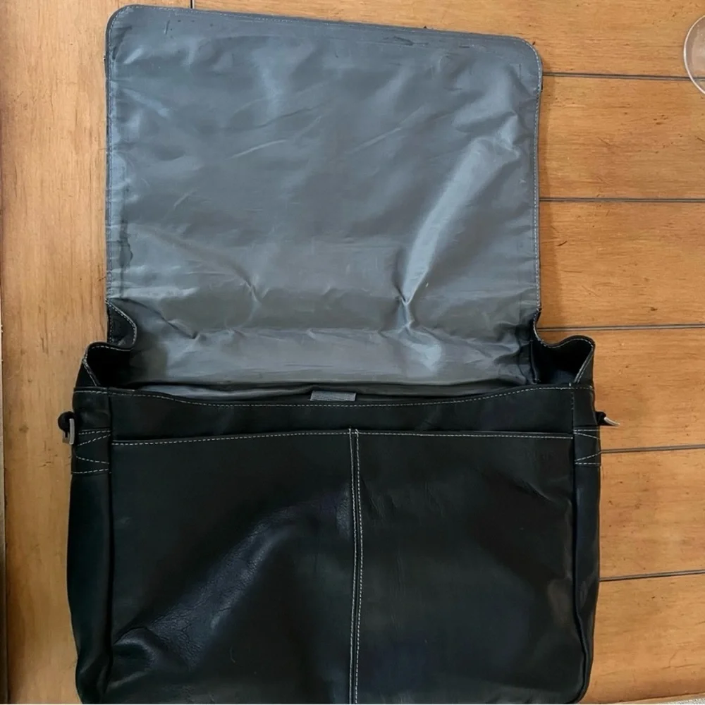 Classic Black Leather Messenger Bag